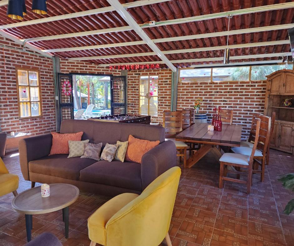 Parque Girasoles Balneario & Cabanas Сан-Франциско-дель-Ринкон Экстерьер фото